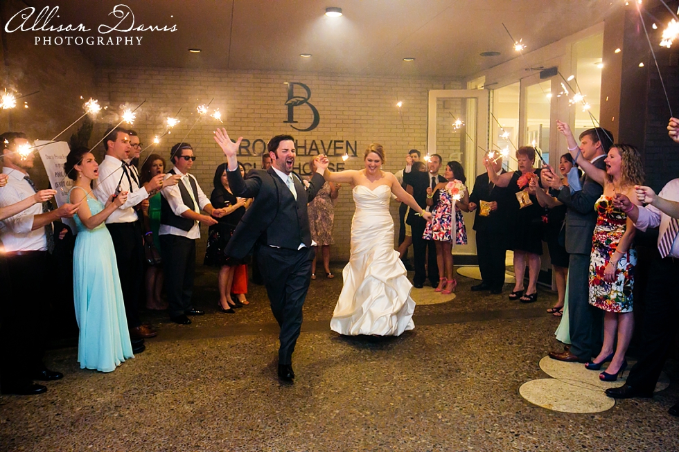 Jennifer_Jonathan_Wedding_Brookhaven_Country_Club_Dallas_AllisonDavisPhotography_038
