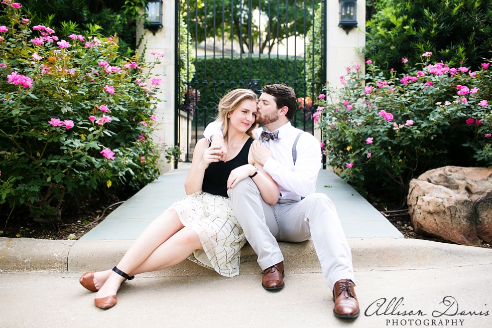 Rae_John_Engagement_Portraits_Lakeside_Park_Deep_Ellum_AllisonDavisPhotography_011