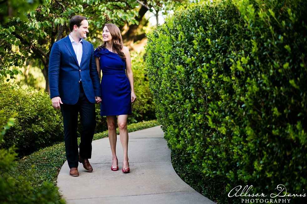 Stephanie_Ross_Dallas_Engagement_Portraits_Arlington_Hall_Klyde_Warren_Park_Allison_Davis_Photography_0005