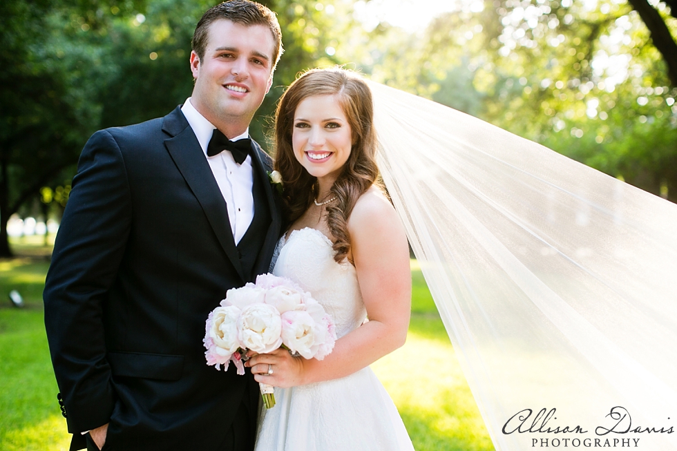 Alex_Mason_Royal_Lane_Baptist_Church_Park_Cities_Club_Wedding_Dallas_Allison_Davis_Photography_0001
