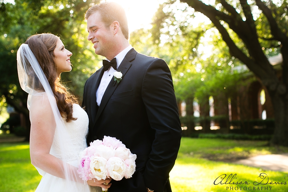Alex_Mason_Royal_Lane_Baptist_Church_Park_Cities_Club_Wedding_Dallas_Allison_Davis_Photography_0023