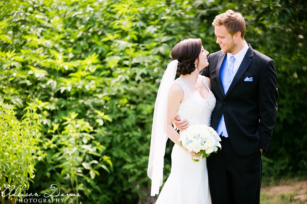 Meredith_Ryan_The_Milestone_Aubrey_Texas_Wedding_Allison_Davis_Photography_0010