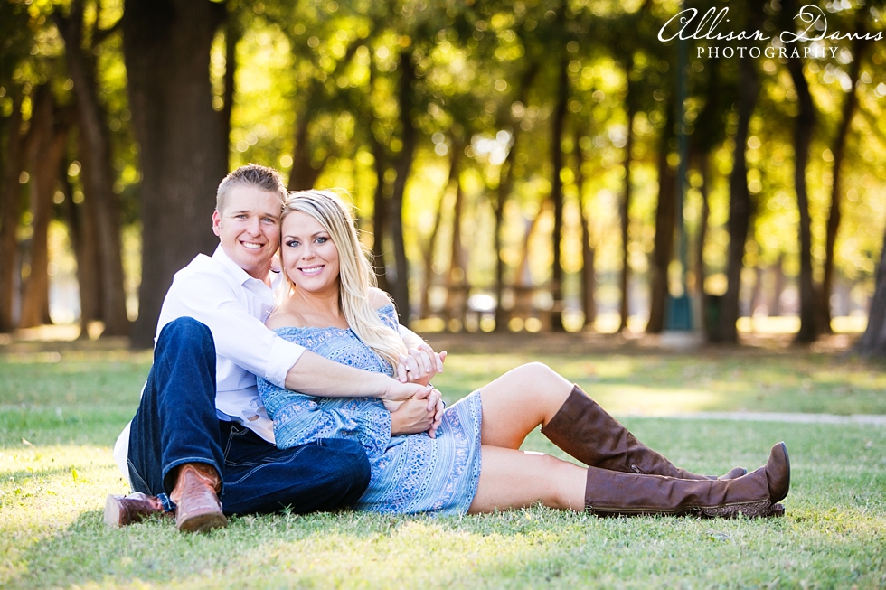adrienne_cale_engagement_portraits_fort_worth_japanese_gardens_trinity_river_park_allisondavisphotography_017