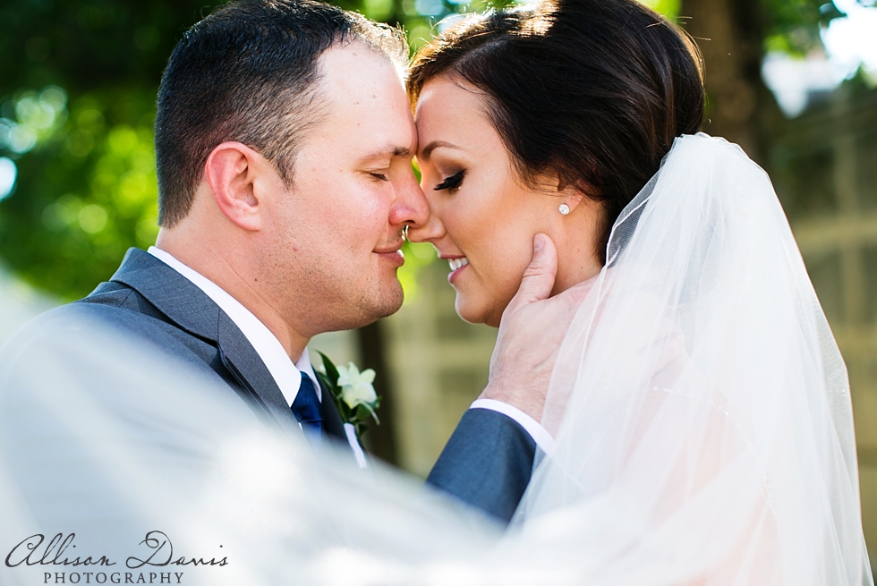 megan_brett_wedding_fumcdallas_roomonmain_018