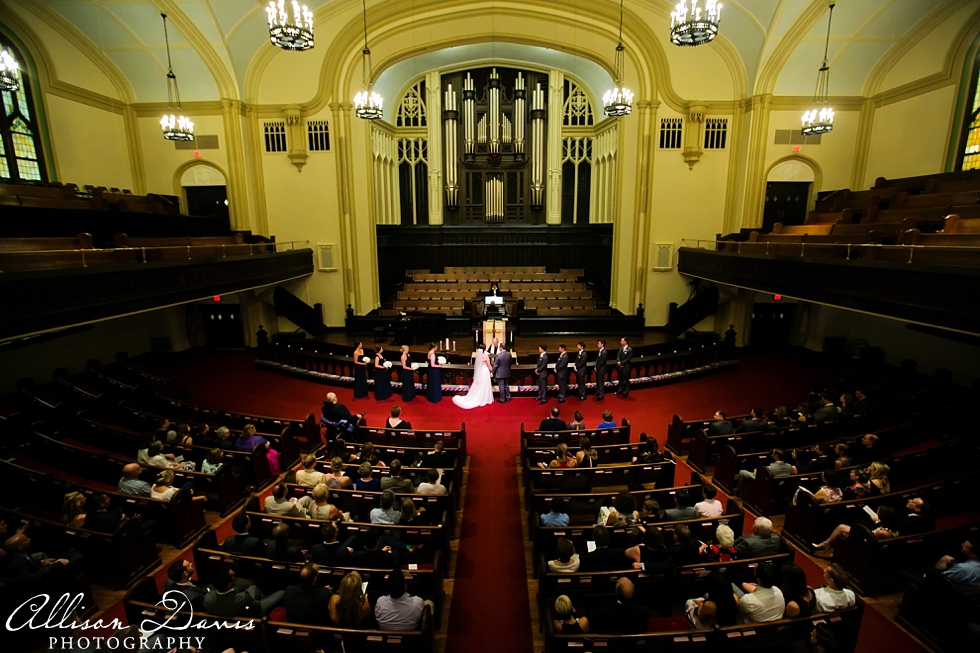 megan_brett_wedding_fumcdallas_roomonmain_023