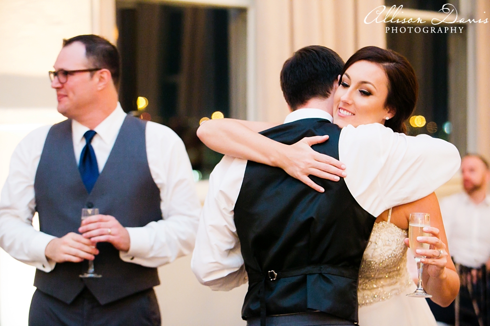 megan_brett_wedding_fumcdallas_roomonmain_033