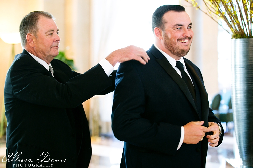 Dani_Chris_Texas_Wedding_Dallas_Arboretum_Allison_Davis_Photography_0011