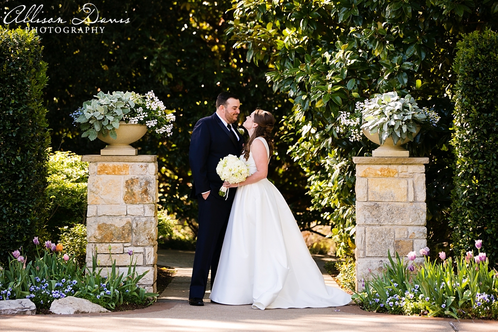 Dani_Chris_Texas_Wedding_Dallas_Arboretum_Allison_Davis_Photography_0021