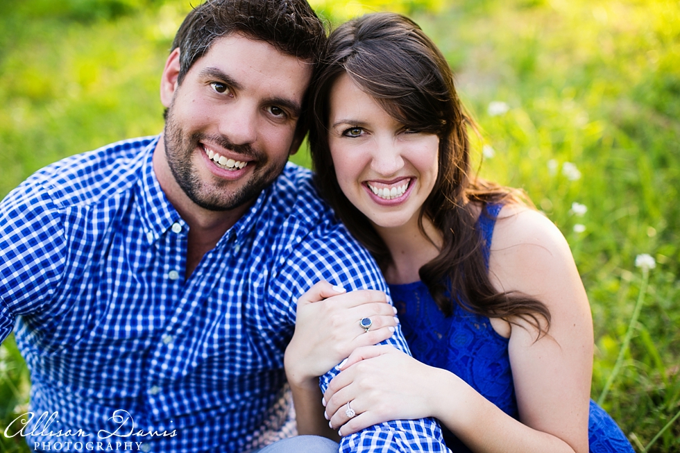 Katy&Jeff_Dallas_Engagement_Portraits_White_Rock_Lake_AllisonDavisPhotography_006