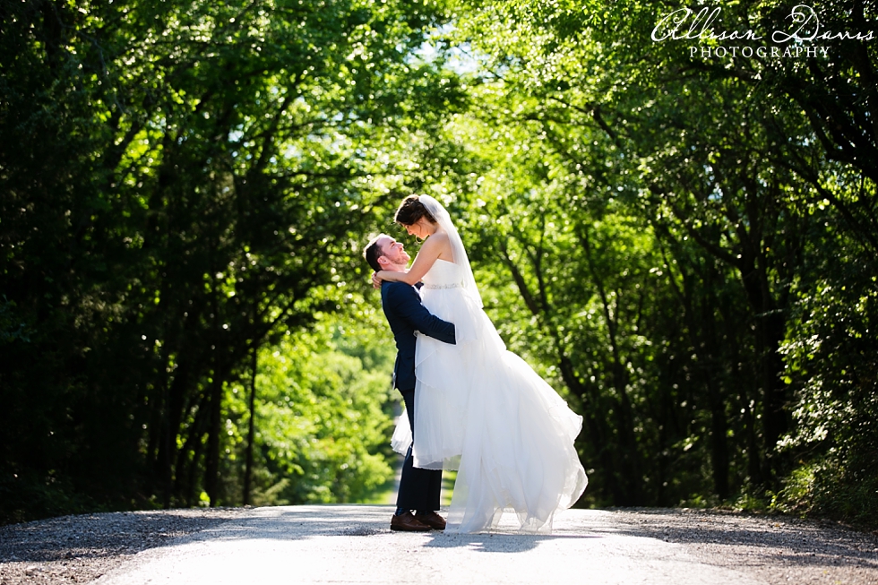 Alyssa_Matt_Wedding_The_Grove_Aubrey_Texas_AllisonDavisPhotography_036
