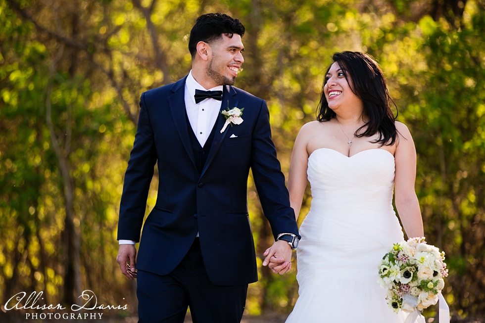 Sonia_Xavier_Wedding_Bella_Donna_Chapel_Harvest_McKinney_Texas_AllisonDavisPhotography_025