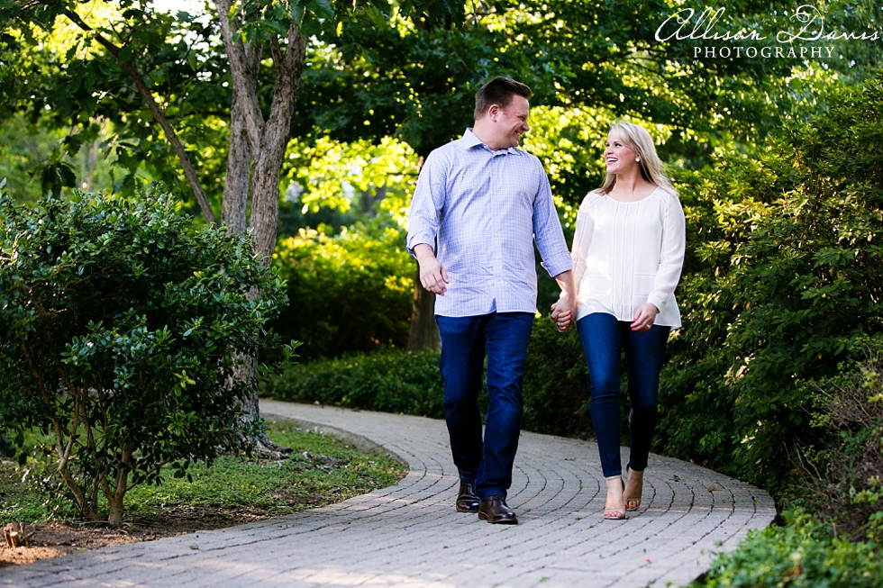 Holly_Brandon_Dallas_Engagement_Portraits_Arlington_Hall_Lee_Park_Arts_District_Allison_Davis_Photography_0002