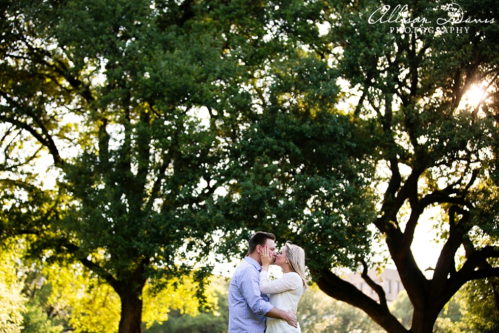 Holly_Brandon_Dallas_Engagement_Portraits_Arlington_Hall_Lee_Park_Arts_District_Allison_Davis_Photography_0007