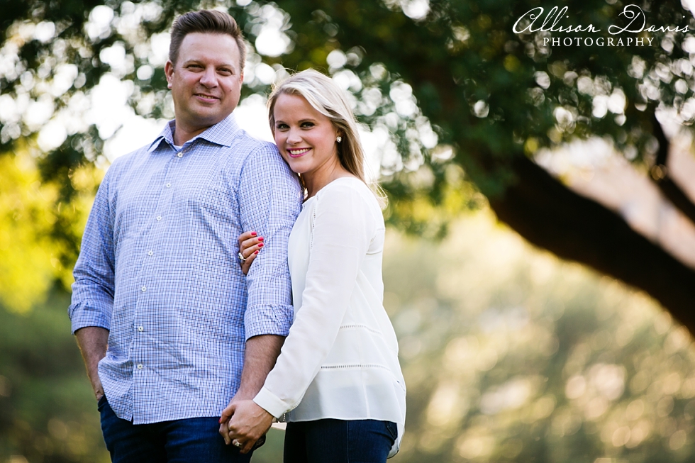 Holly_Brandon_Dallas_Engagement_Portraits_Arlington_Hall_Lee_Park_Arts_District_Allison_Davis_Photography_0008