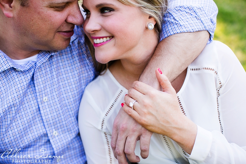 Holly_Brandon_Dallas_Engagement_Portraits_Arlington_Hall_Lee_Park_Arts_District_Allison_Davis_Photography_0009
