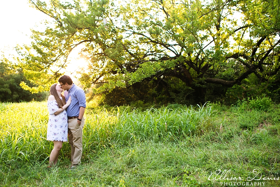 Becca_Matt_Engagement_Portraits_WhiteRockLake_AllisonDavisPhotography_003