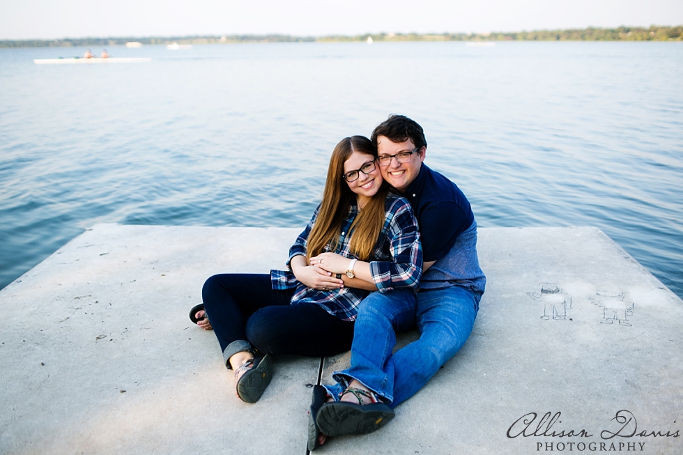 Becca_Matt_Engagement_Portraits_WhiteRockLake_AllisonDavisPhotography_018