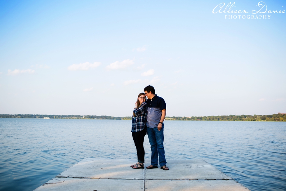 Becca_Matt_Engagement_Portraits_WhiteRockLake_AllisonDavisPhotography_019