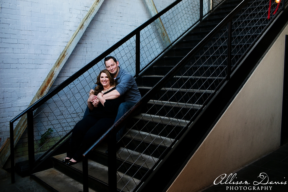 Megan_RJ_Dallas_Engagement_Portraits_Lower_Greenville_Highland_Park_AllisonDavisPhotography_008