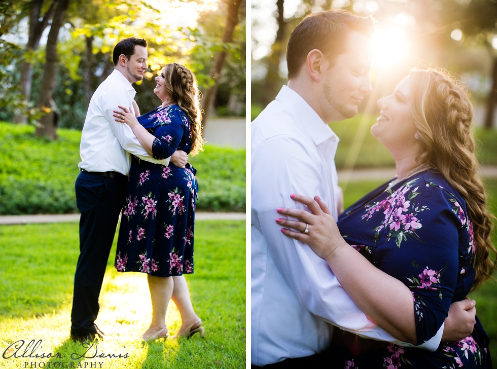 Megan_RJ_Dallas_Engagement_Portraits_Lower_Greenville_Highland_Park_AllisonDavisPhotography_019