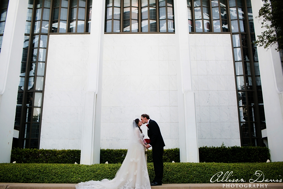 Kim_Patrick_Wedding_at_Lovers_Lane_Church_Dallas_Park_Cities_Club_AllisonDavisPhotography_025