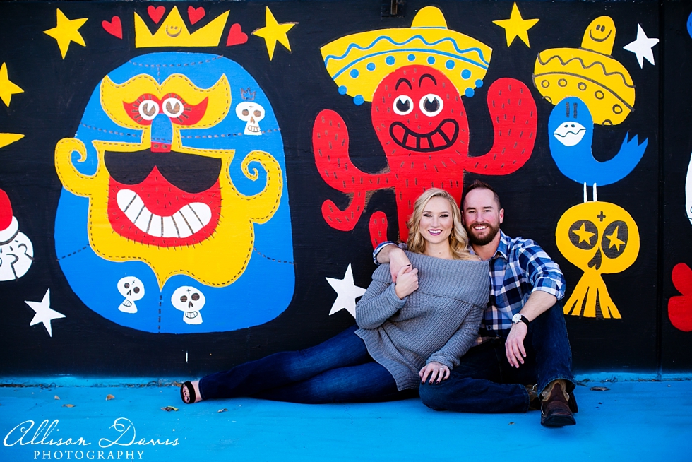 Victoria&Blake_Dallas_Engagement_Portraits_AllisonDavisPhotography_017
