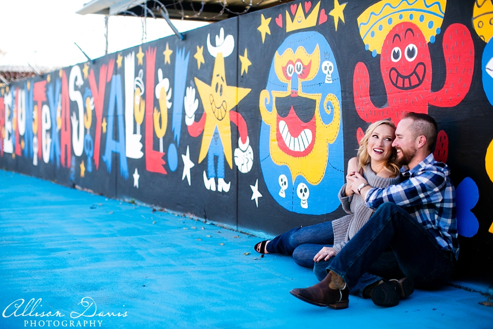 Victoria&Blake_Dallas_Engagement_Portraits_AllisonDavisPhotography_018