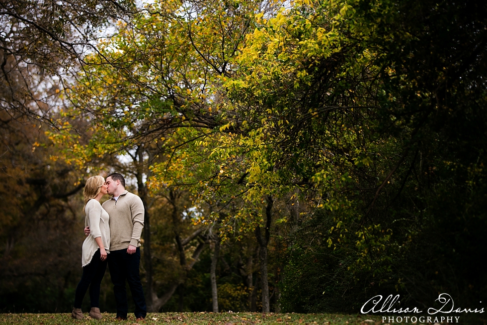 Taylor_Dylan_Dallas_Engagement_Portraits_Lower_Greenville_White_Rock_Lake_AllisonDavisPhotography_013