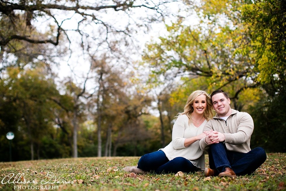 Taylor_Dylan_Dallas_Engagement_Portraits_Lower_Greenville_White_Rock_Lake_AllisonDavisPhotography_014