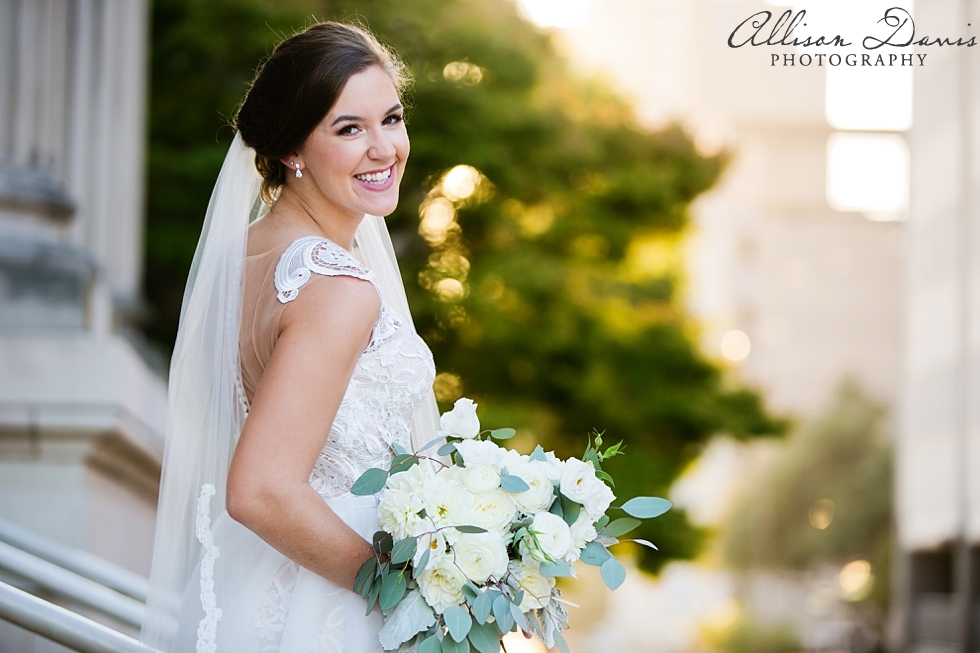 McKenzie_Dallas_Bridal_Portraits_AllisonDavisPhotography_001