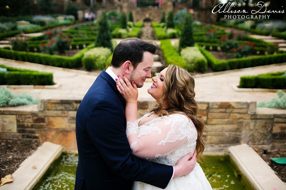 Megan_RJ_Fort_Worth_Wedding_Historic_512_Botanic_Gardens_Allison_Davis_Photography_001