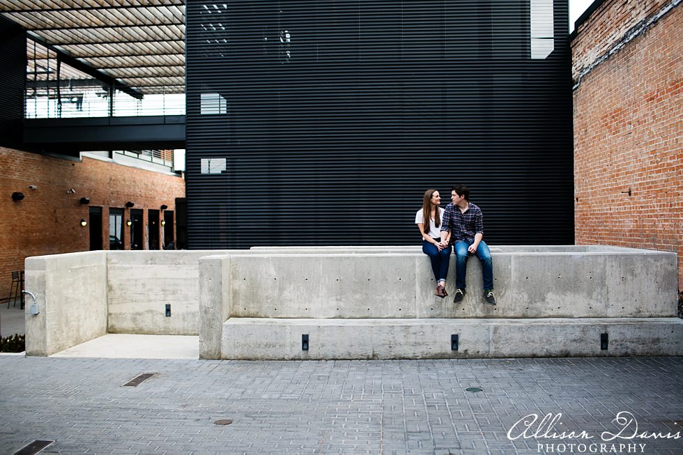 Samantha&Matt_Dallas_Engagement_Portraits_wedding_photographer_Allison_Davis_Photography_032