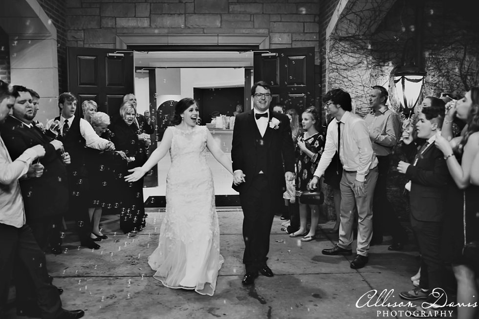 Rebecca_Matthew_Plano_Wedding_pictures_The_Windsor_at_Hebron_Park_Allison_Davis_Photography_0044