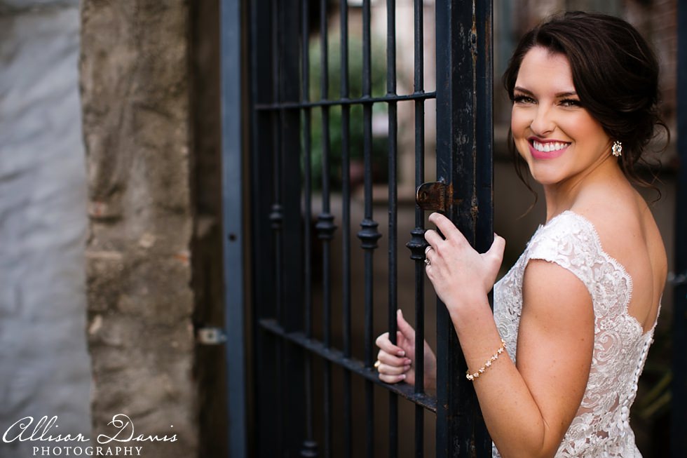 Dallas_Bridal_Portraits_AllisonDavisPhotography_Lindsay_McKinney_Cotton_Mill_006