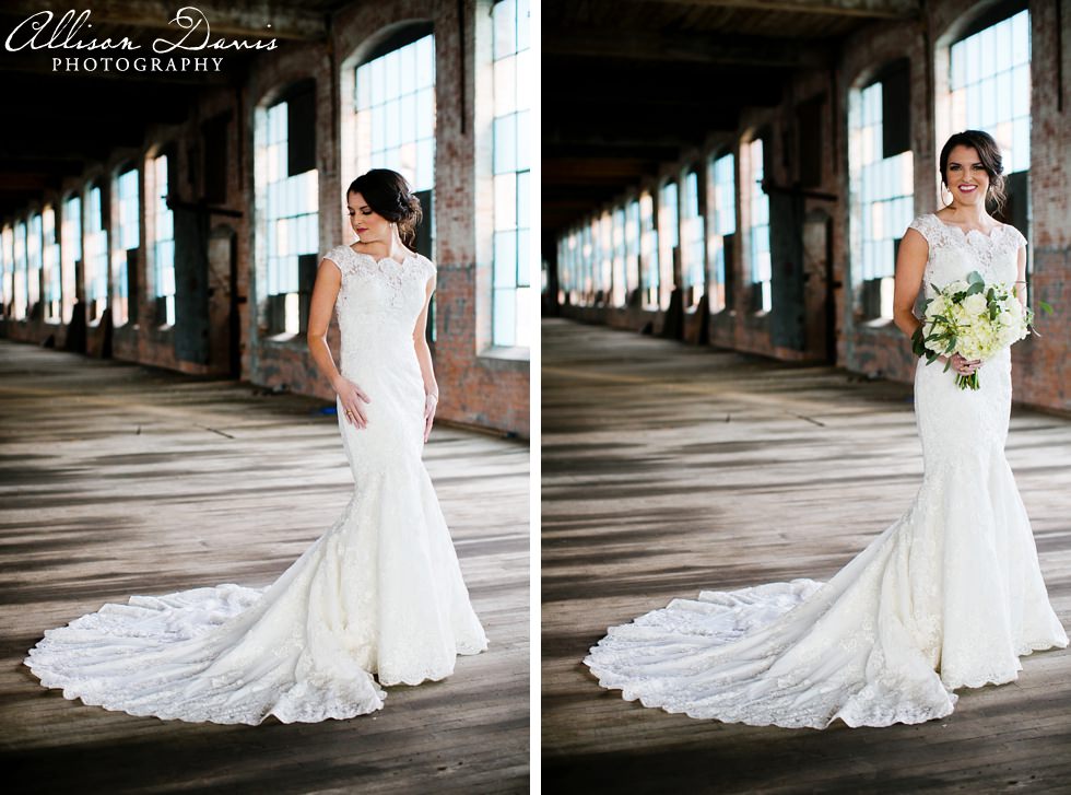 Dallas_Bridal_Portraits_AllisonDavisPhotography_Lindsay_McKinney_Cotton_Mill_011